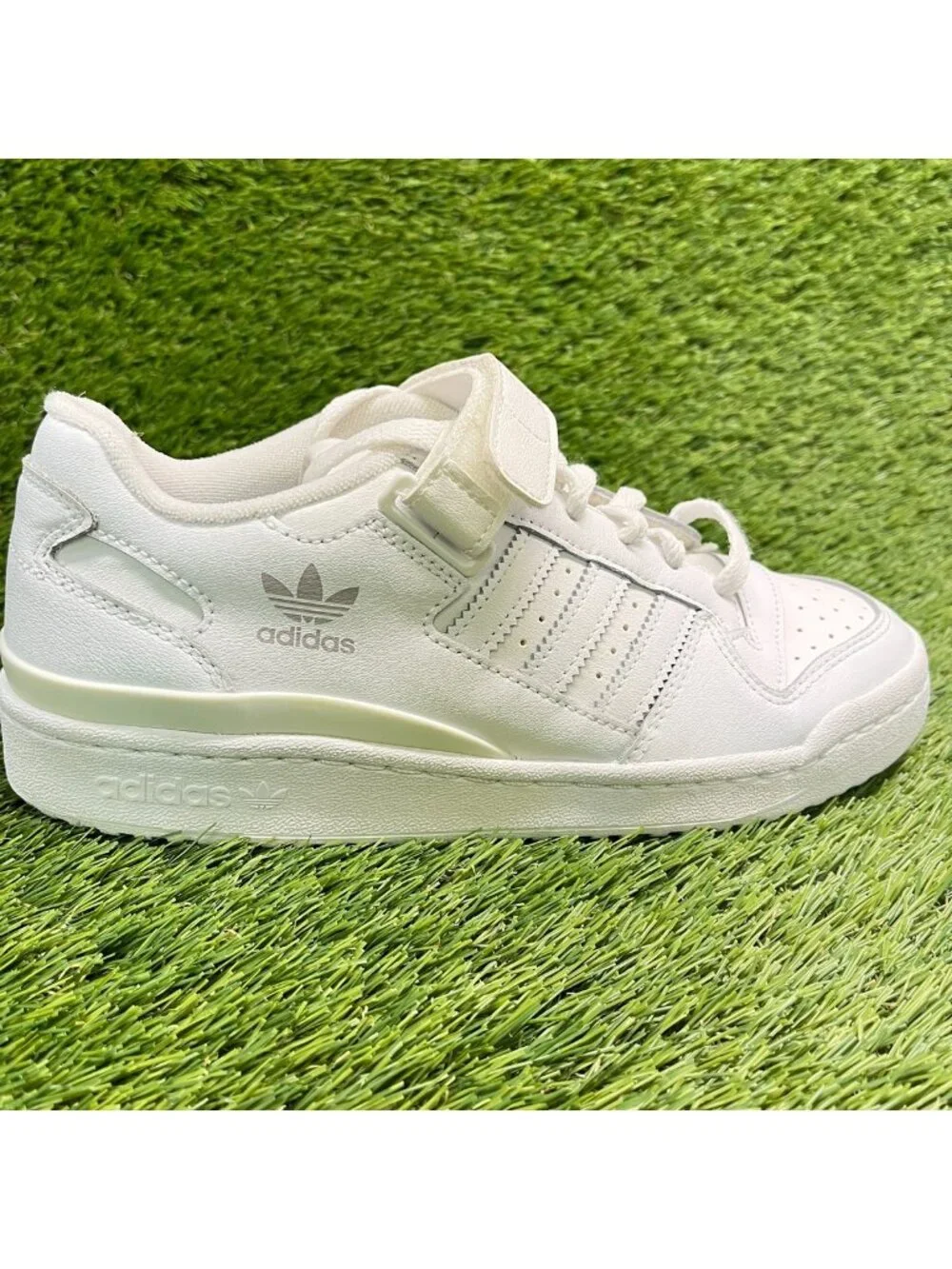 Adidas Originals Forum Low Boys Size 6.5Y White Athletic Leather Shoes Sneakers